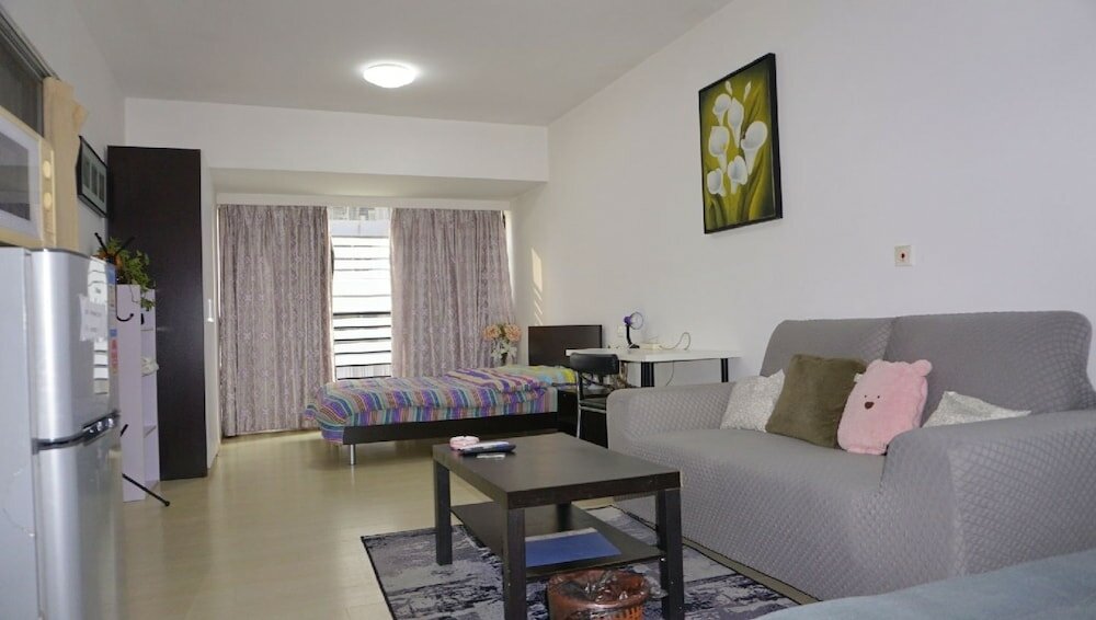 Фото Homehunter Short Term Apartment