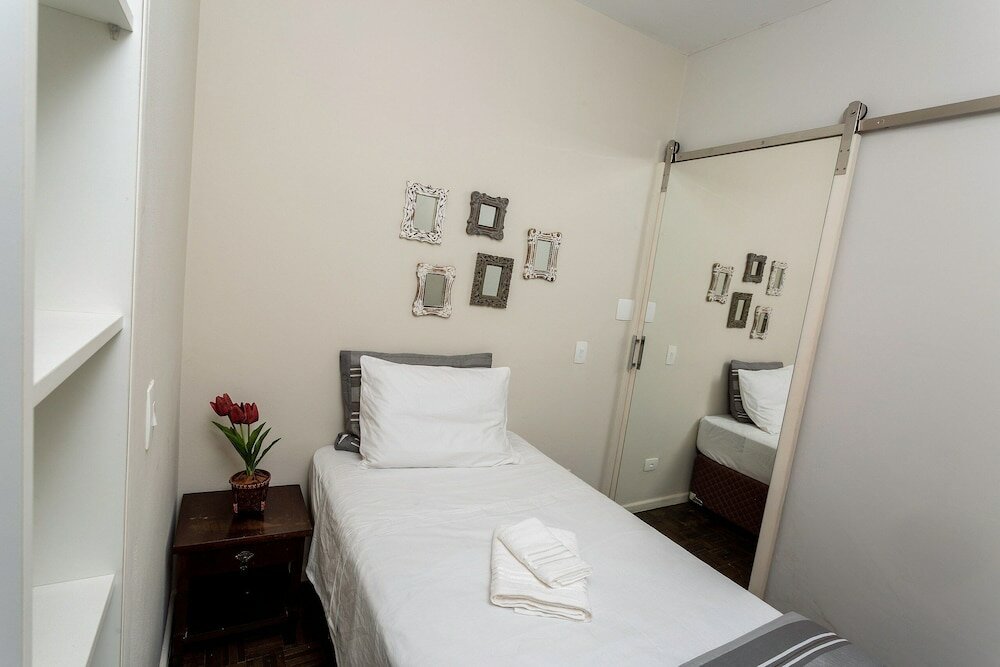 Фото Incrível Vista com 4 Quartos e Lareira