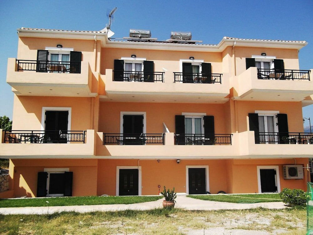 Фото Calypso Luxury Studios