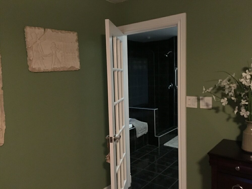 Фото Cottage Lakehouse Private 48 Acres