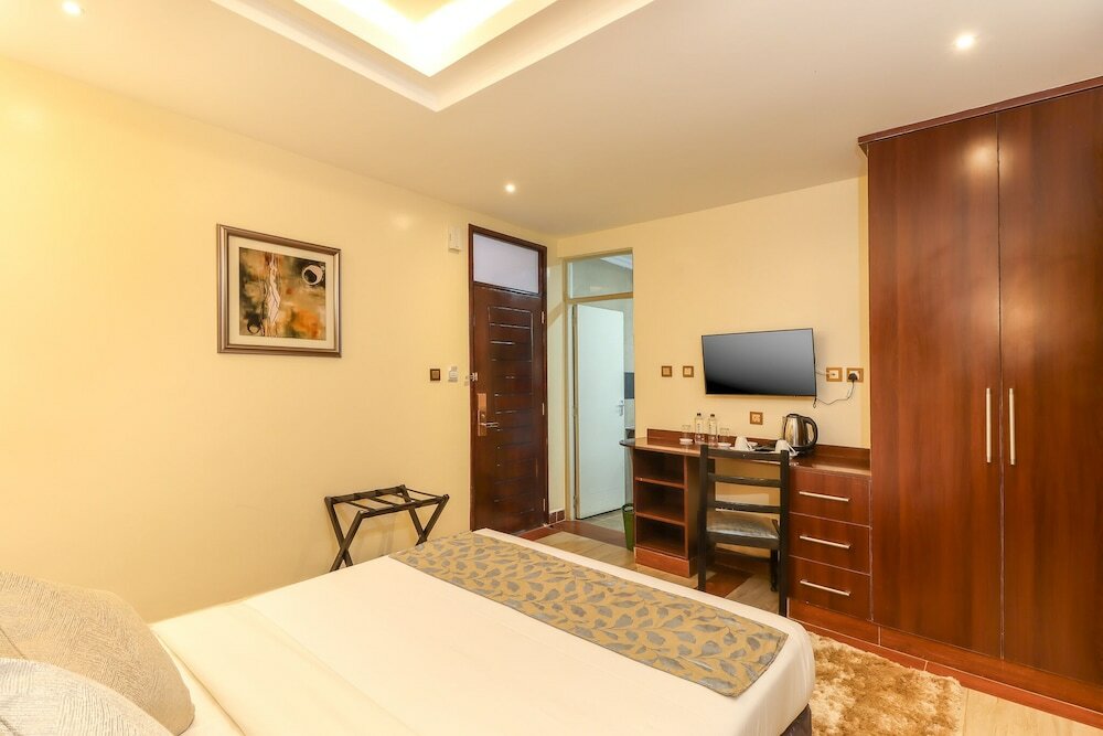 Фото Dallas Premiere Hotel