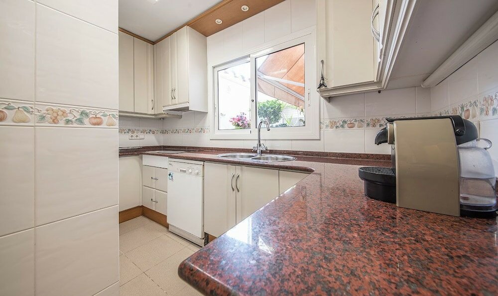 Фото Apartamentos Montserrat