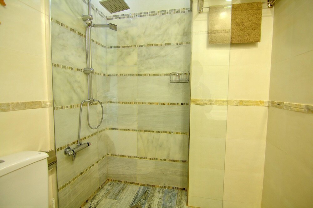 Фото Oasis de Riviera Apartment