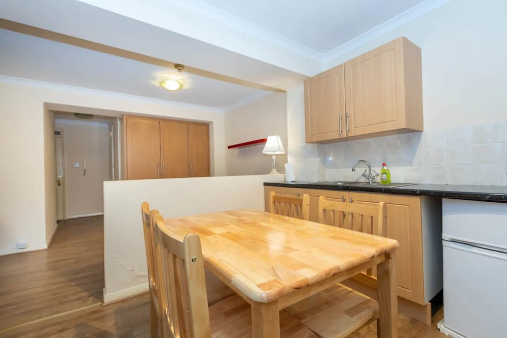 Фото Cozy Central Studio Apartment in Chelsea