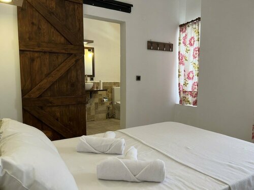 Гостиница Monk Island Guesthouse в Фоче