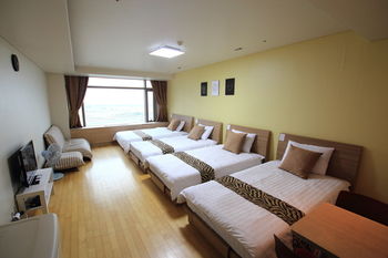 Фото Incheon Airport Guesthouse
