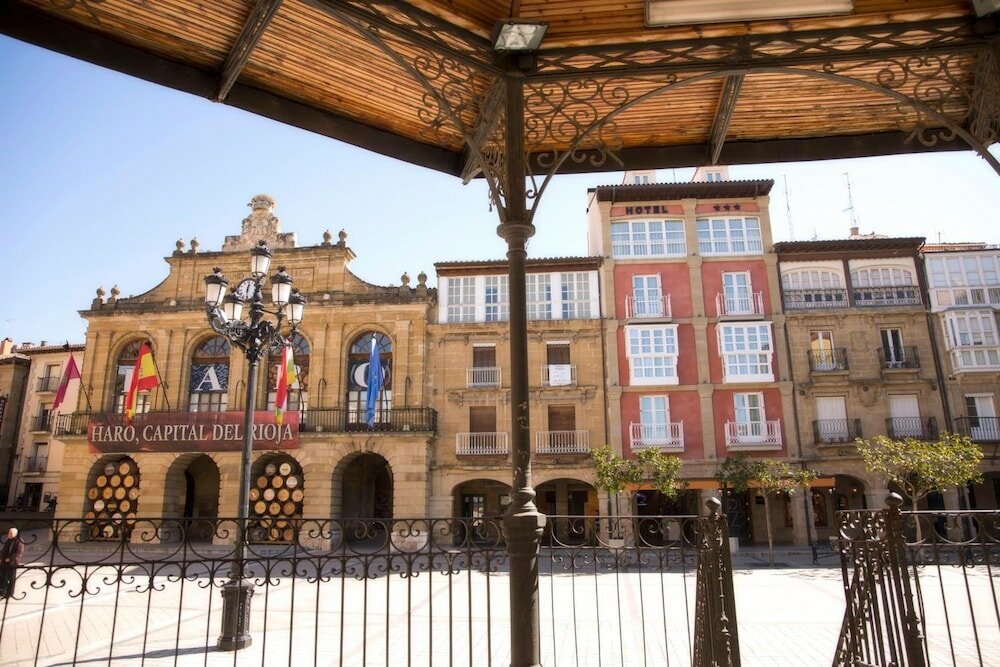 Фото Hotel Plaza de la Paz