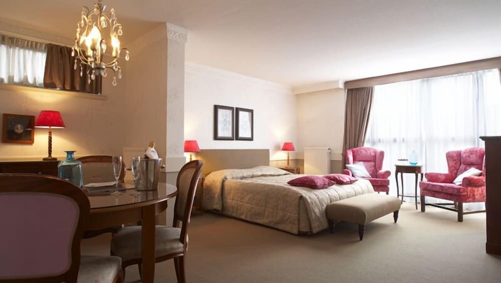 Фото Theaterhotel De Oranjerie