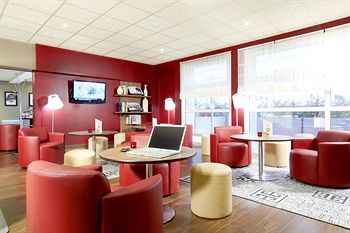 Фото Campanile Reims Centre Cathedrale