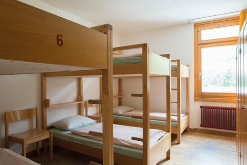 Гостиница Youth Hostel Pontresina в Понтрезине