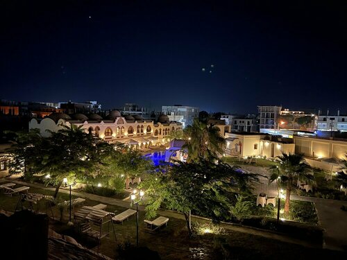 Гостиница Elphardous Oasis Hotel в Луксоре