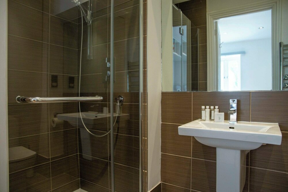 Фото Bright Chelsea Garden Nest