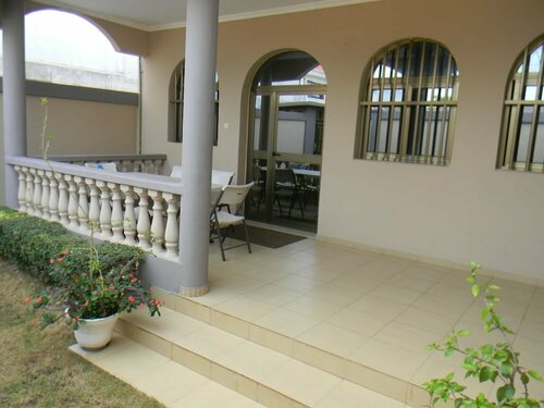 Гостиница The Corporate Villa - Nyekonakpoe-Lome в Ломе