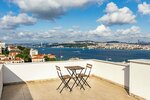 Central Apartment With Bosphorus View in Cihangir (İstanbul, Beyoğlu, Başkurt Sok., 40) ، سكن للإيجار اليومي