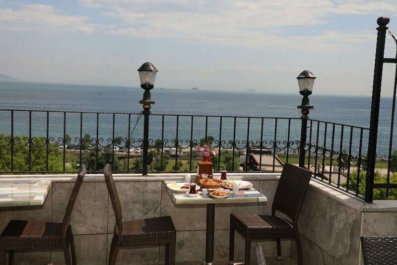 Отель Seahouse Suites в Фатихе