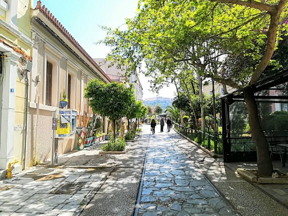 Фото Luxurious minimal apartment in Acropolis