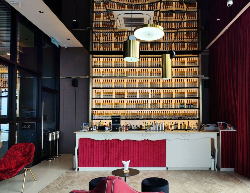 Фото Scarletz Suites Klcc by Mykey Global