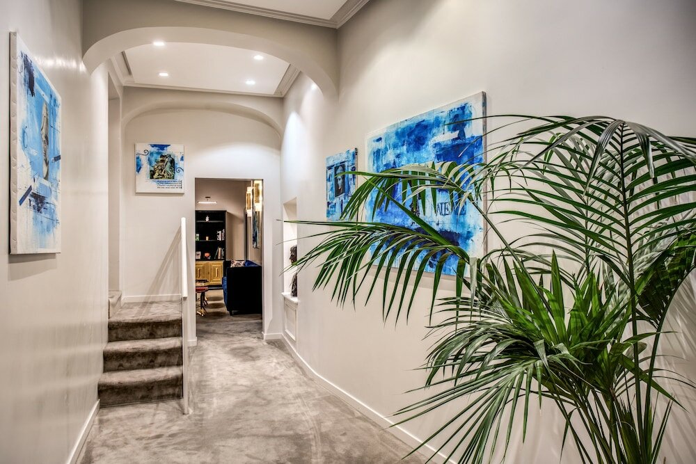 Фото Martius Private Suites Hotel