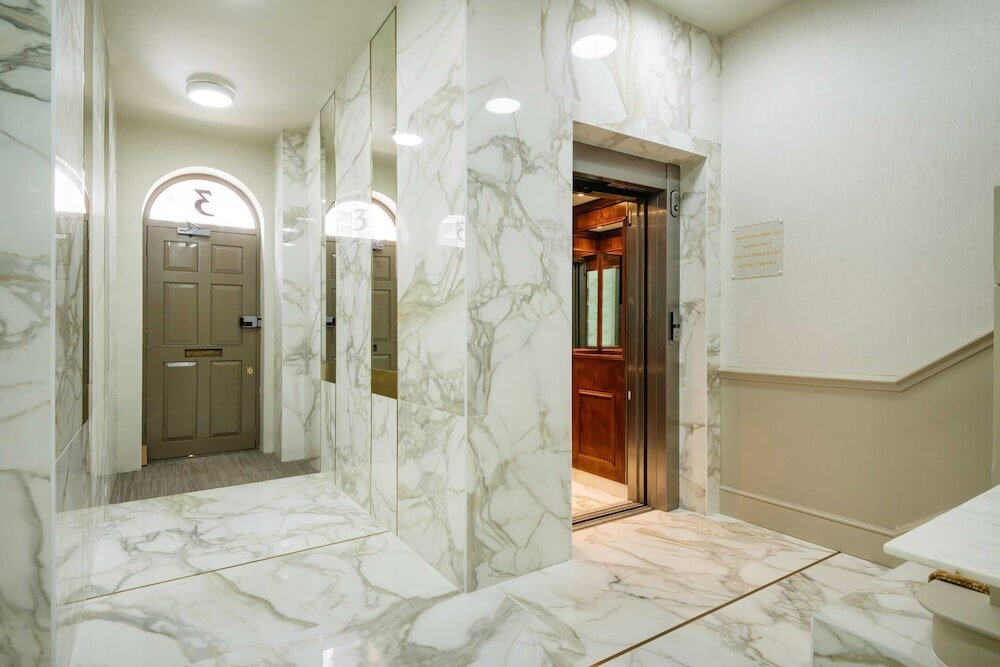 Фото Marble Arch Suite 2-hosted by Sweetstay