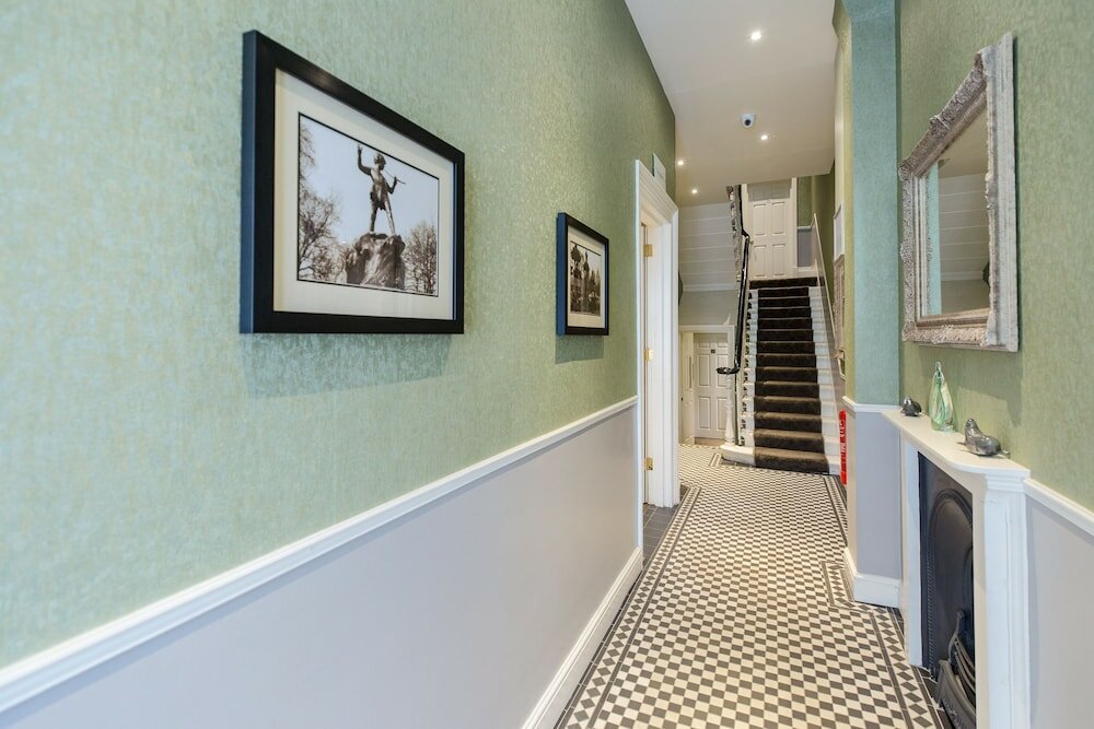 Фото Kensington Gardens Hotel