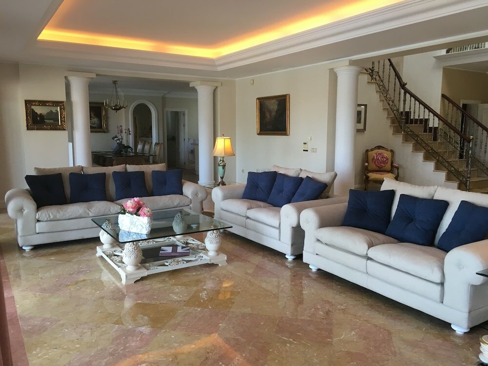 Фото Luxury Villa Puerto Banus