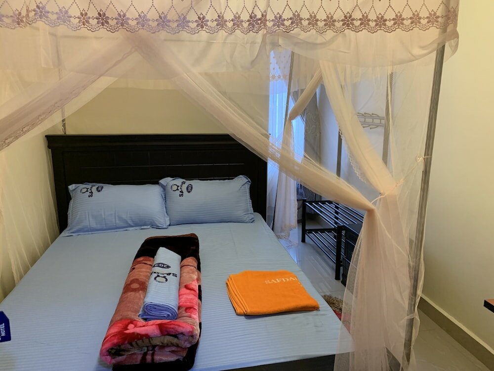 Фото Safdal Hotel