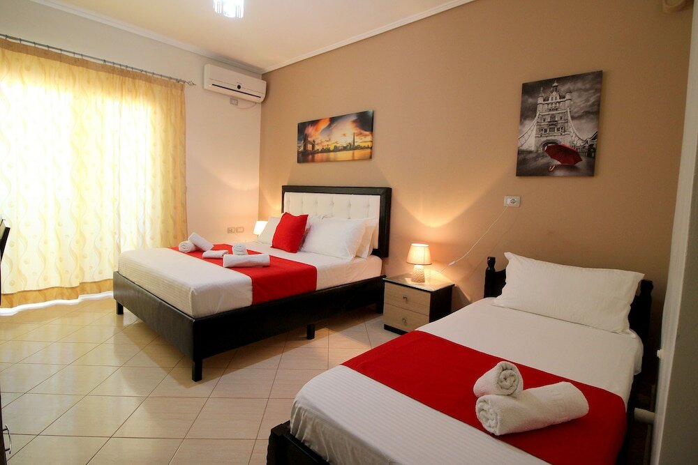 Фото Centrum Hotel