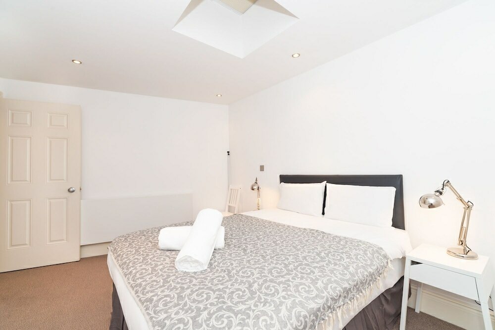 Фото Pml Apartments Park Road