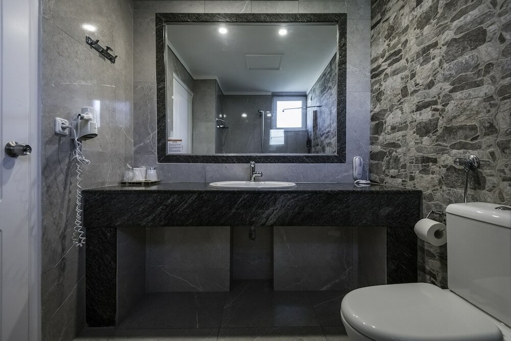 Фото Sovereign Beach Hotel - All Inclusive