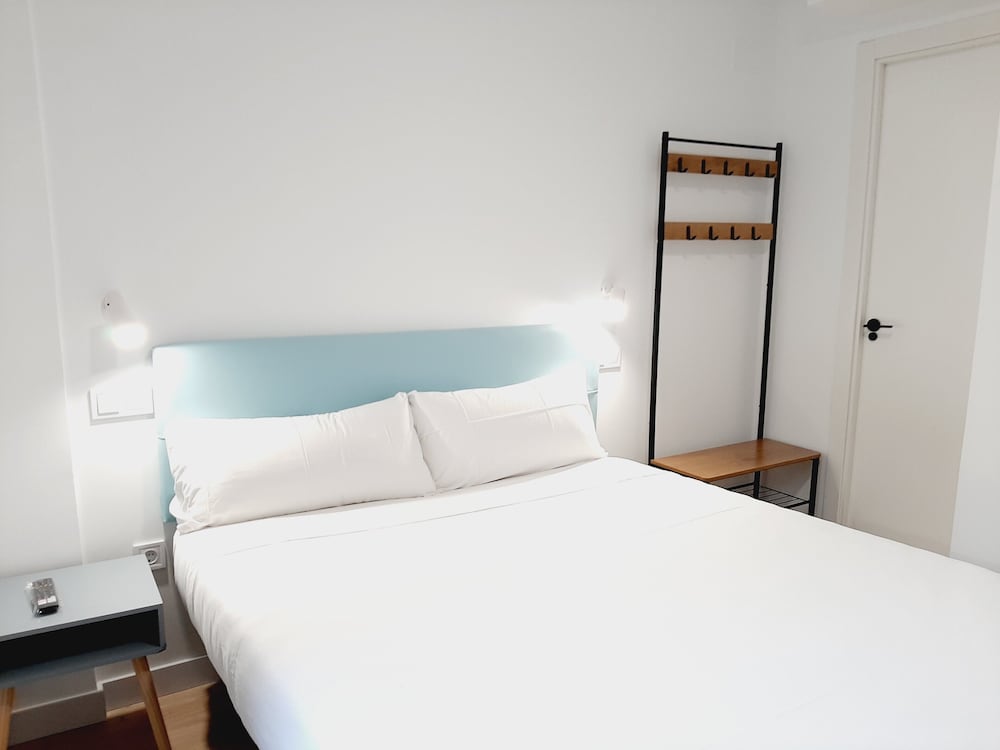 Фото Hostal Carmen by gaiarooms