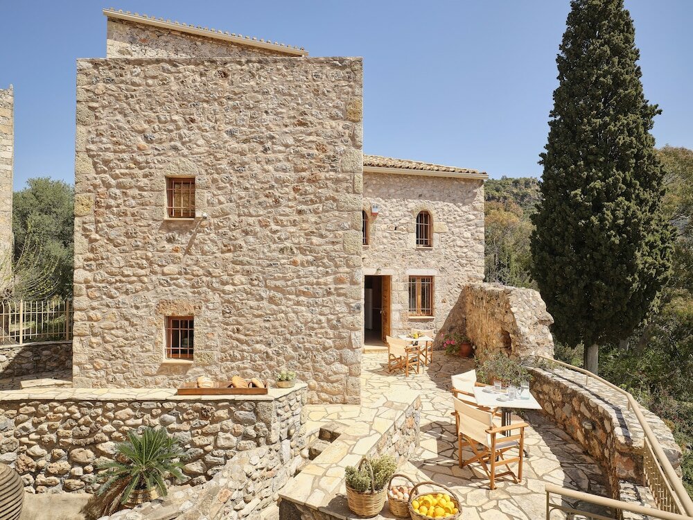 Фото Petreas Tower