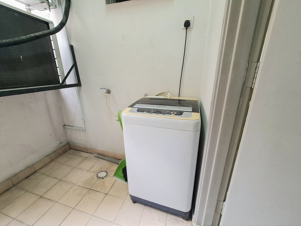 Фото Duta Hotel & Residence by Sarahs Lodge