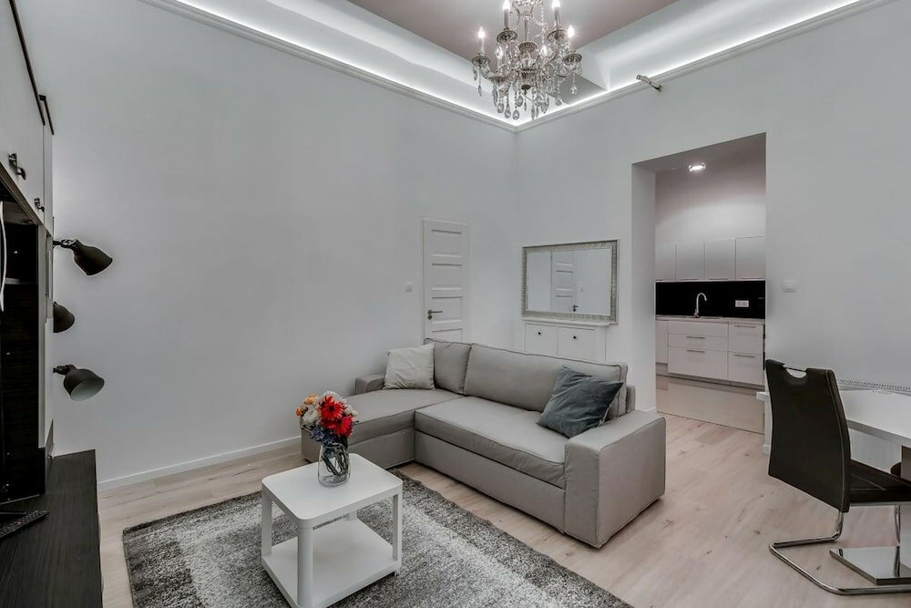 Фото Pelicanstay at 5th District