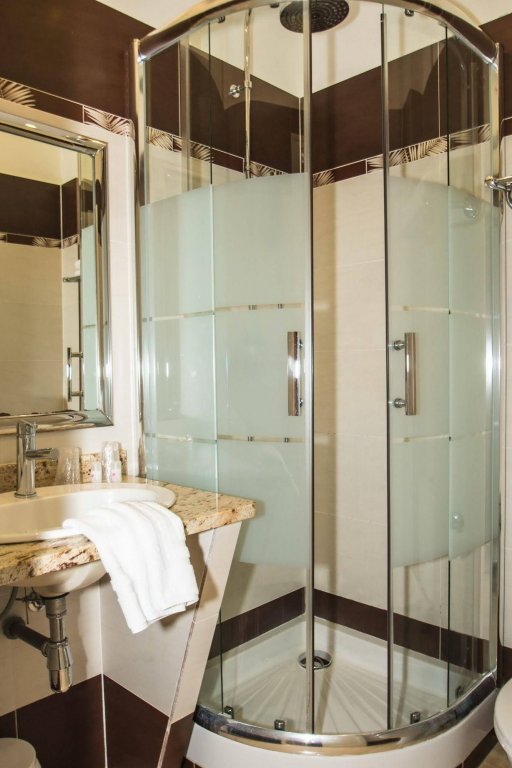 Фото Hotel Parisien