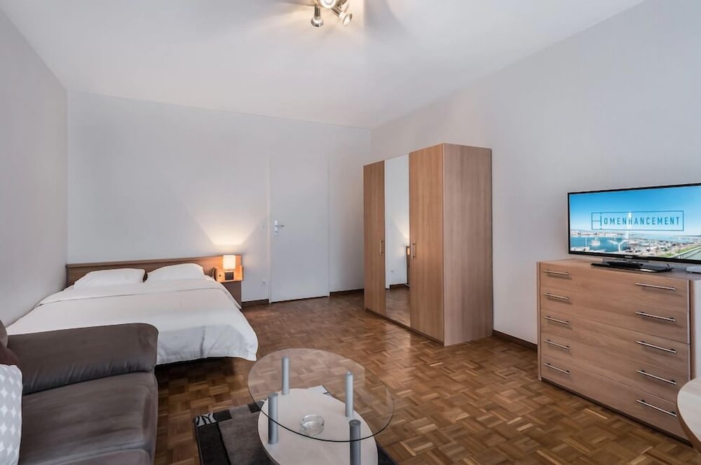 Фото Athénée 36 by Homenhancement