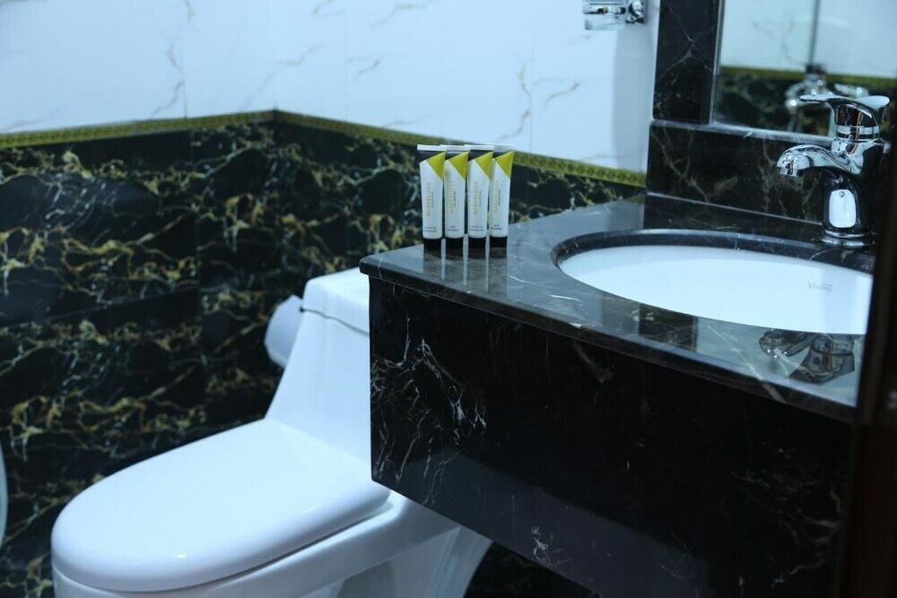 Фото Golden Rest Hotel