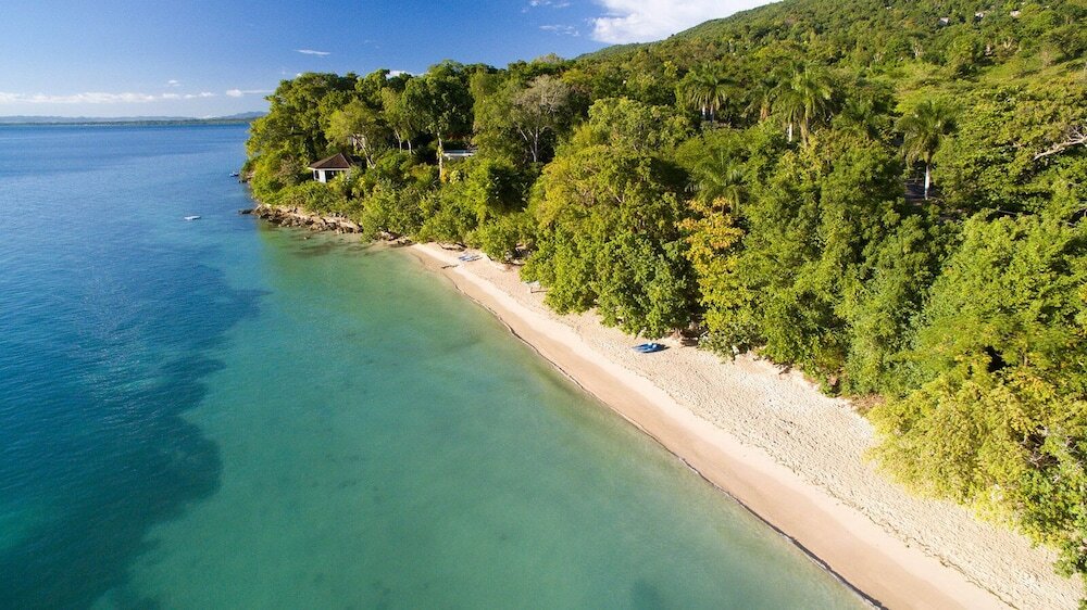 Фото Bluefields Bay Villas