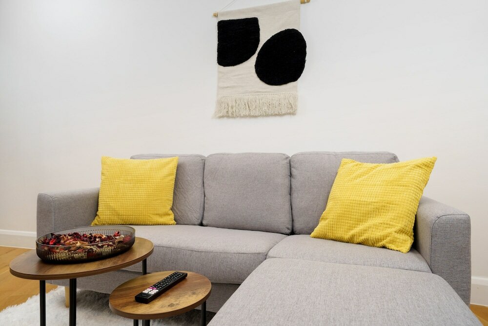 Фото Panther House by Oval