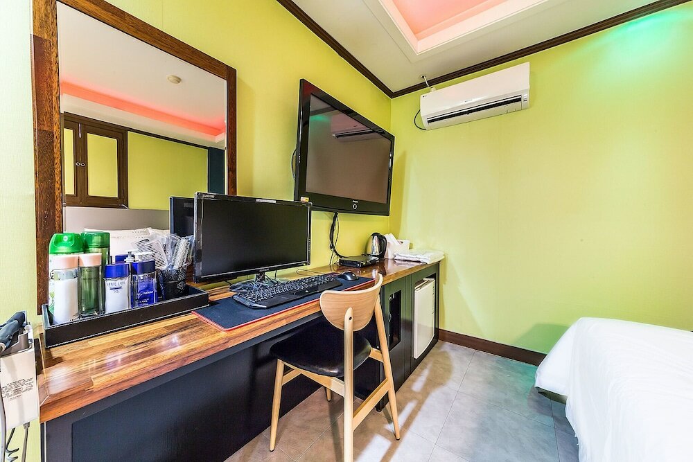 Фото Bucheon Red