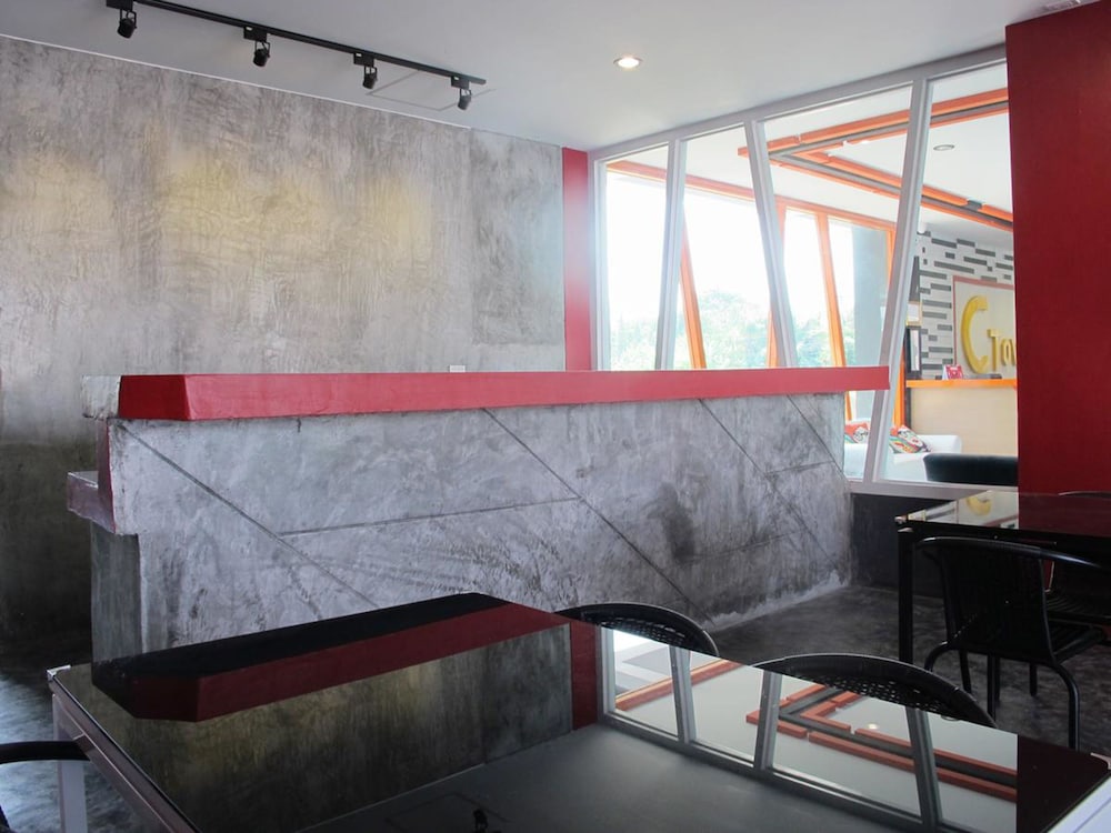 Фото C Tower Hotel