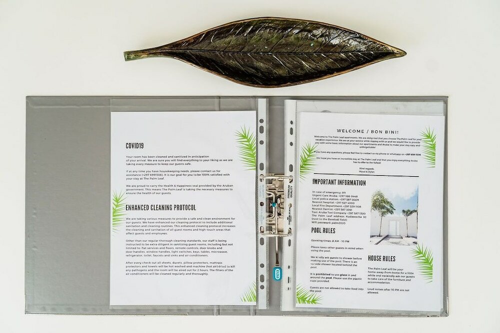 Фото The Palm Leaf Apartments