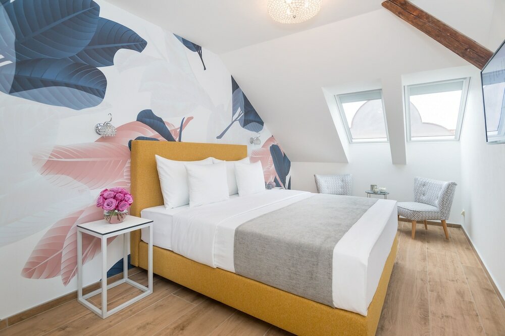 Фото Eight Secrets Boutique Residence