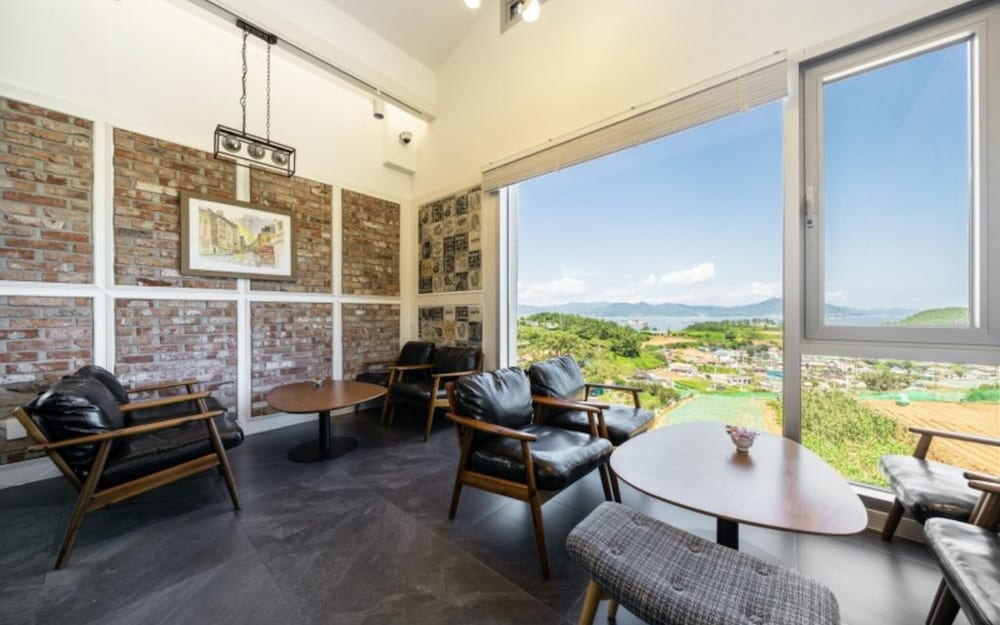 Фото Yeosu Little Forest Pension