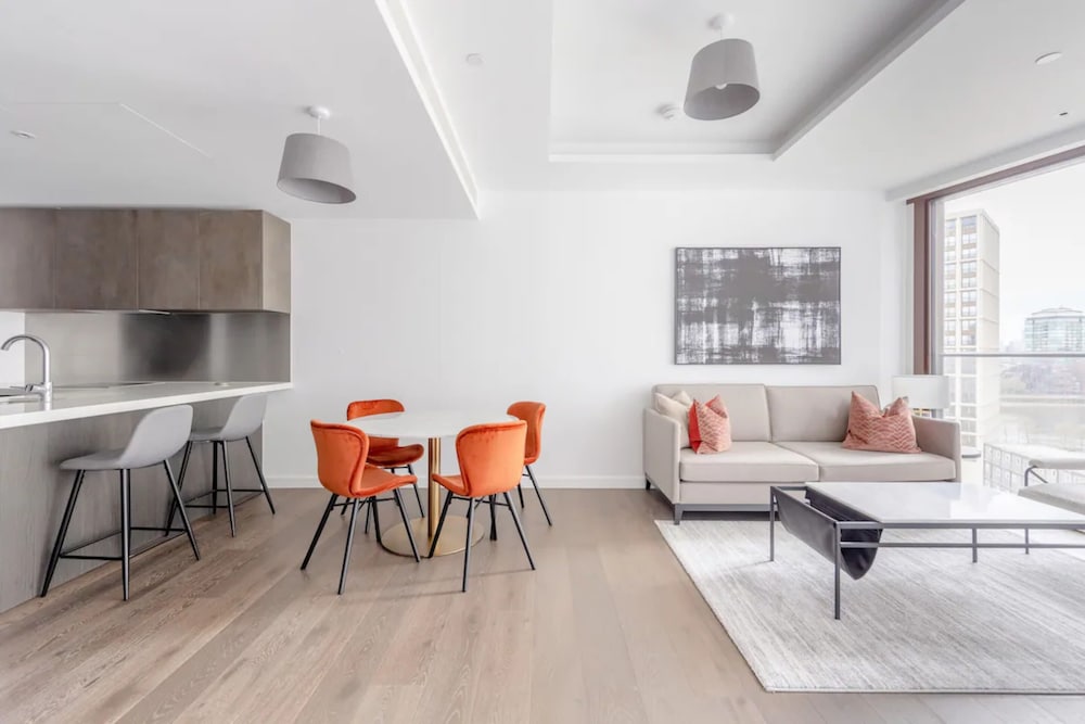 Фото Luxurious 1bd Flat by the River Thames Near Vauxhall