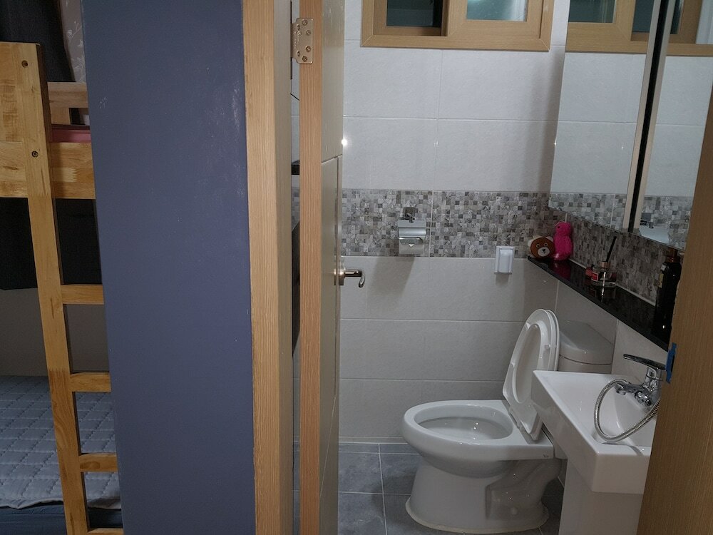 Фото Buzz Guest House - Hostel