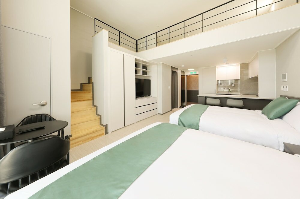 Фото Coopstay Koaroo Yeosu