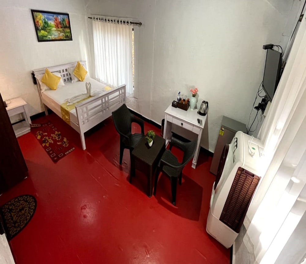 Фото The Earthen Nest