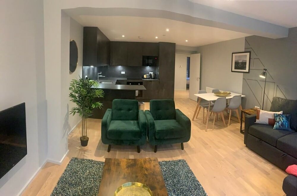 Фото Luxurious Apts in Hackney near Train Stn