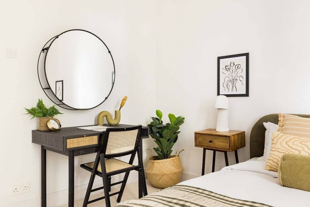 Фото The Eltham Classic - Stunning 1bdr Flat With Garden