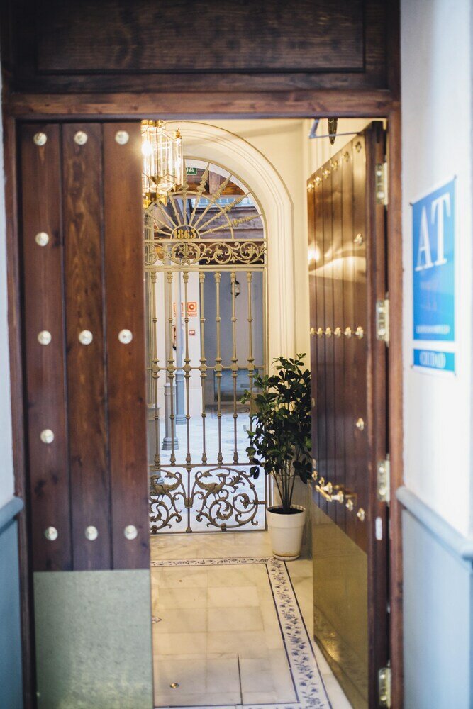 Фото Stay Komodo Byron Suites